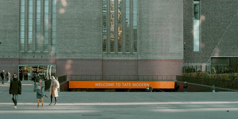 Welcome to Tate Modern signage