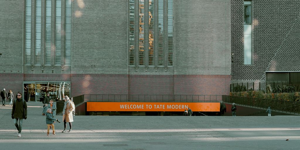 Welcome to Tate Modern signage